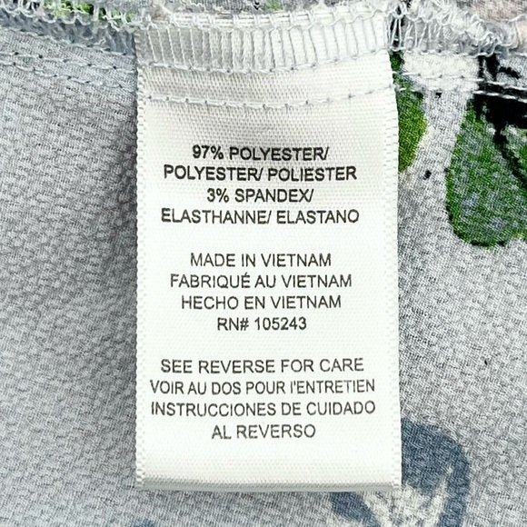 Bobeau Blue Floral Ruffle Bell Sleeve Crepe Blouse Top Plus 2X - Picture 8 of 8